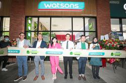 Health and beauty retailer’s first green store opens its doors