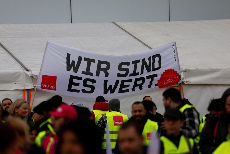 German airports strike grounds almost 300,000 passengers - Vimarsana News