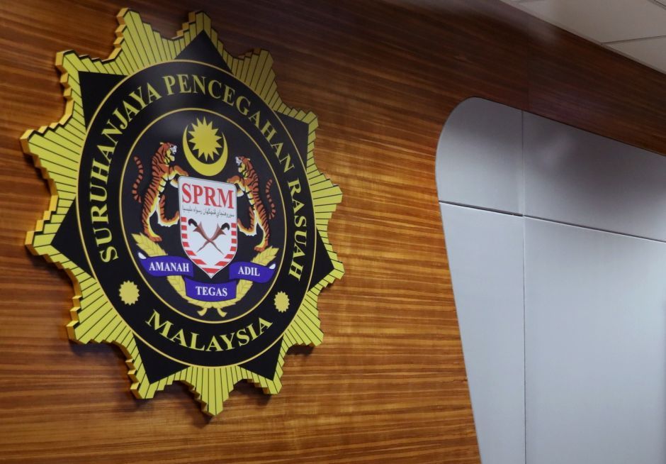 Melaka health exco member calls for probe into ventilator procurement following AG's report - Vimarsana News