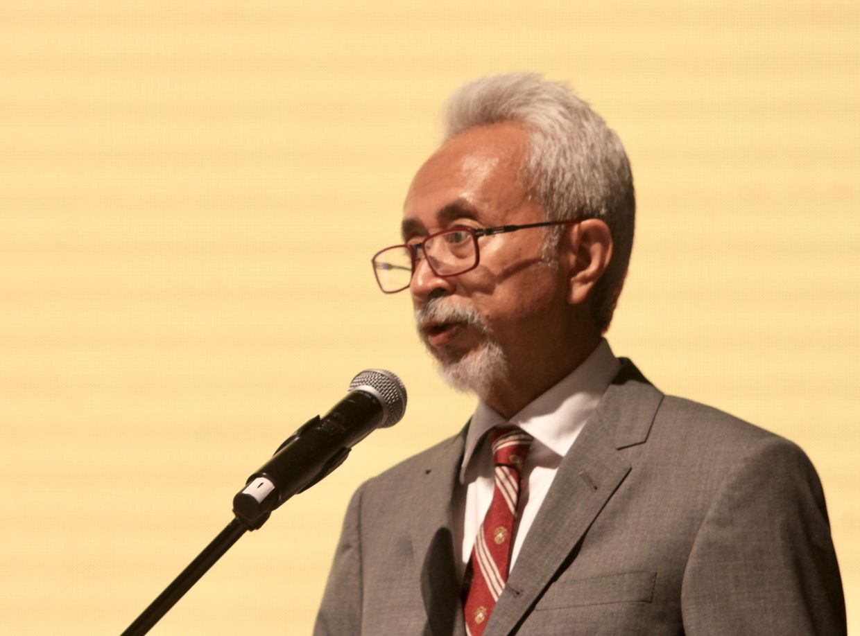 Terengganu Pakatan lodges report over fake weapons parade - Vimarsana News