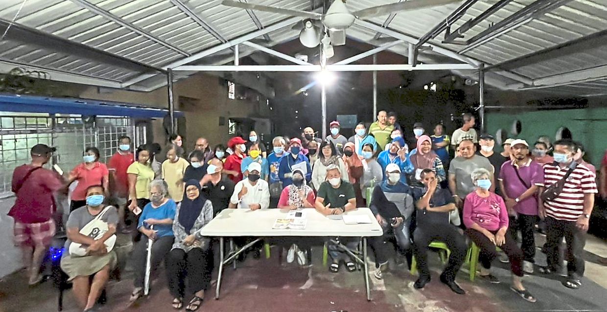 Residents deny agreeing to vacate govt flats - Vimarsana News