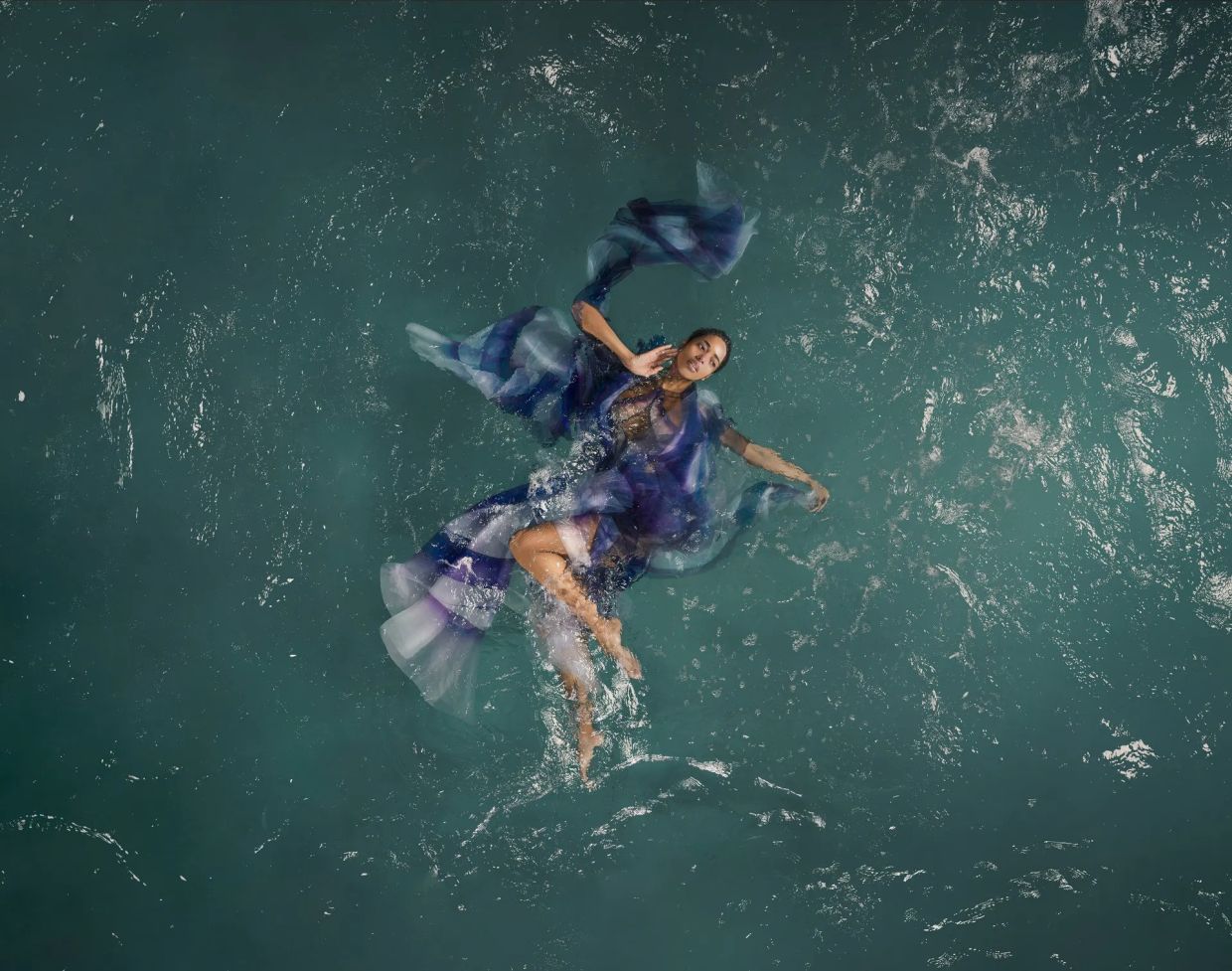 Iris Van Herpen showed models swimming in her clothes. Photo: Irin Van Herpen