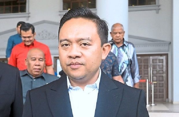 Bersatu accepts Wan Saiful's resignation as info chief - Vimarsana News