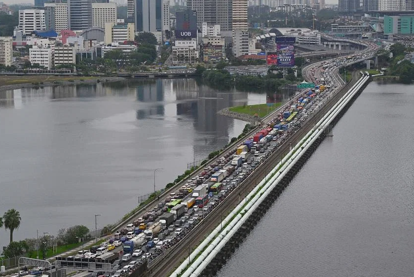 Singapore expects heavy traffic at Woodlands and Tuas checkpoints over March school holidays - Vimarsana News