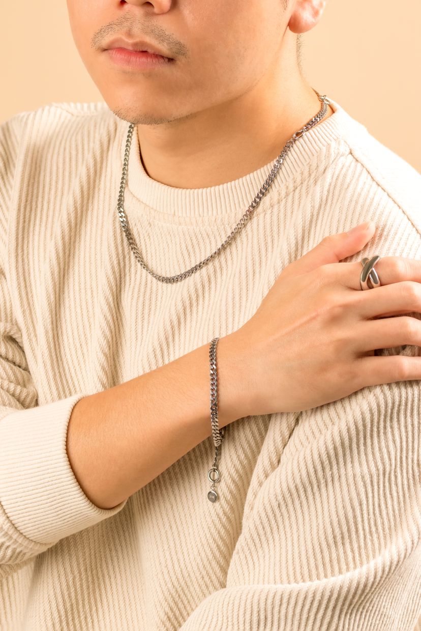 Gender-neutral present men with a selection of more subtle designs that fit their needs. Photo: Wanderlust + Co