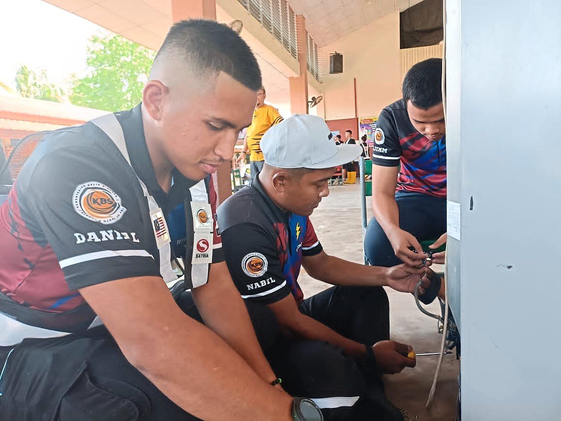 It's a win-win situation for students helping out in post-flood relief mission - Vimarsana News