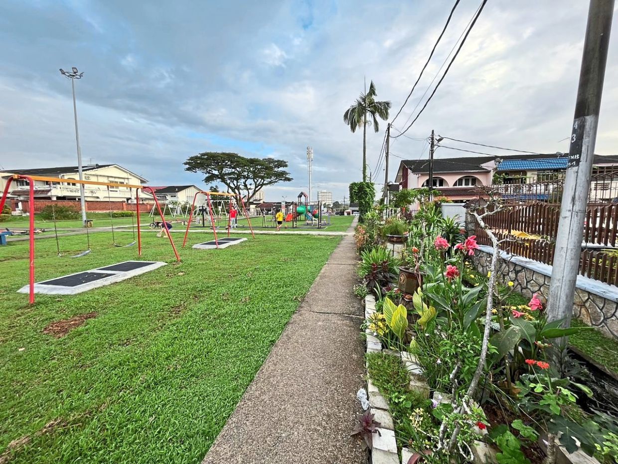Taman Pelangi residents keep late neighbour’s gardening project alive The Star