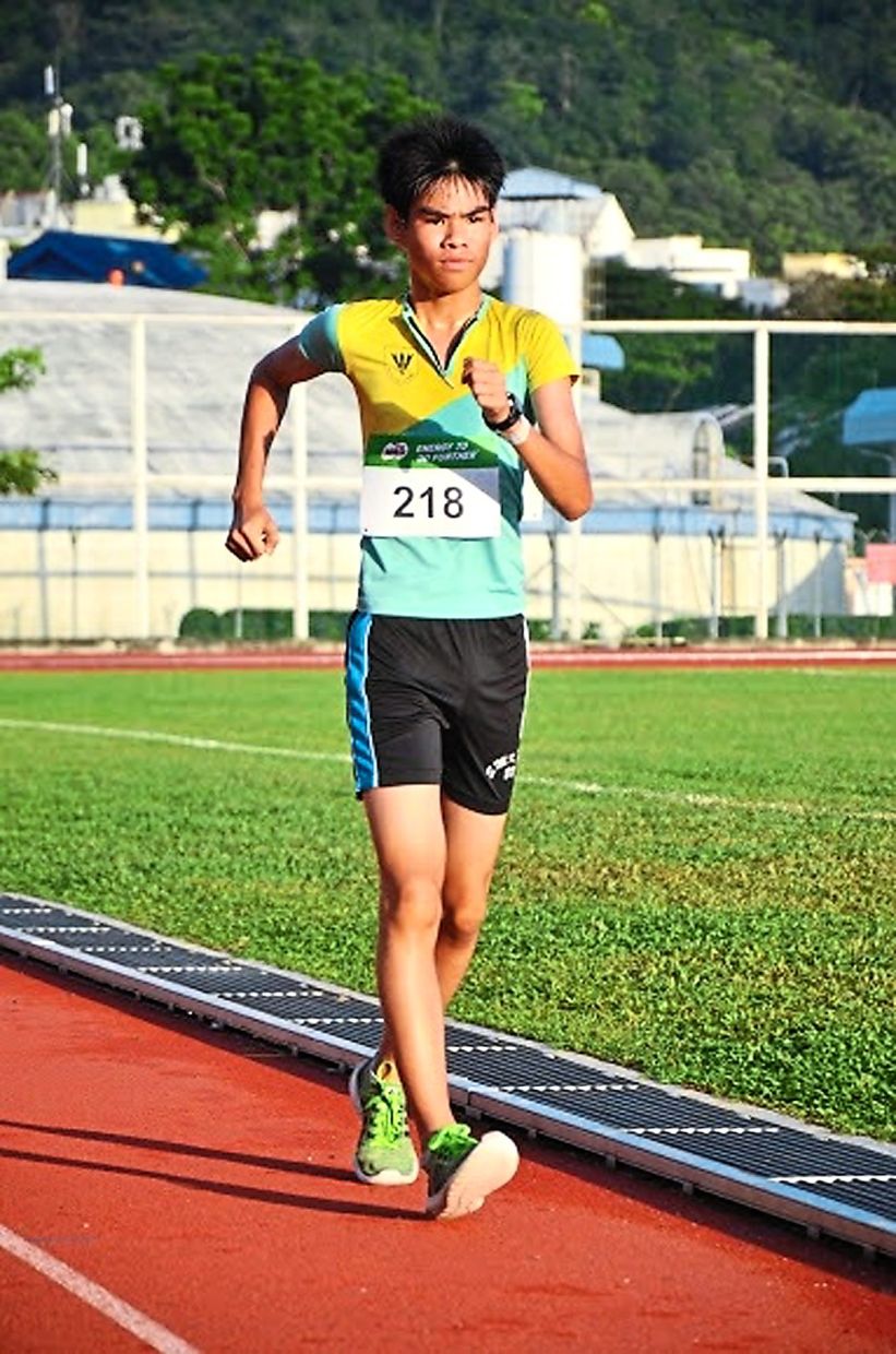 The proper walking technique is take small steps forward with the heel first and push off with the back leg. — Filepic