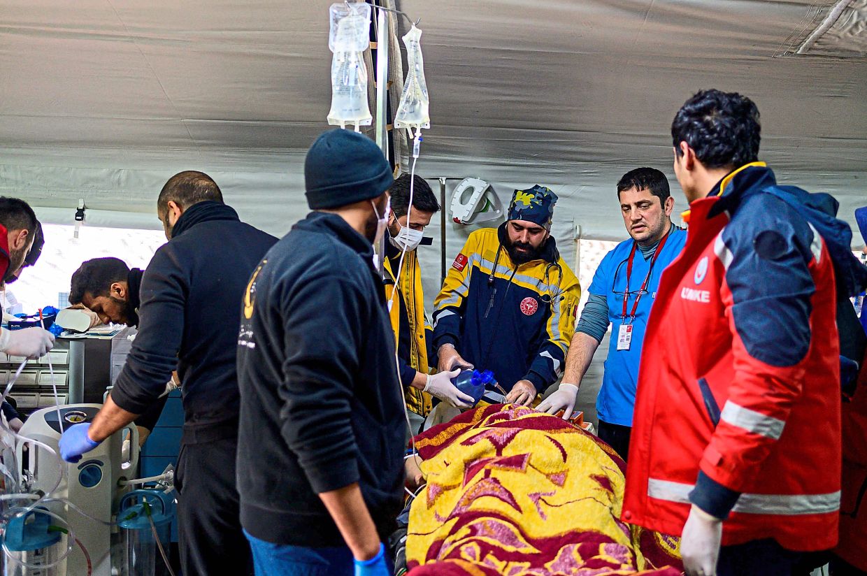 Malaysia donates part of field hospital assets to Turkiye, says Defence Ministry