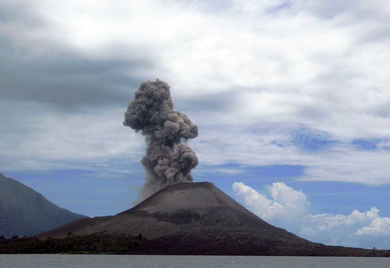  Anak Krakatu erupting in 2008.