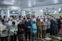 Nightly tarawih prayers return to HDB void decks for the first time since 2019
