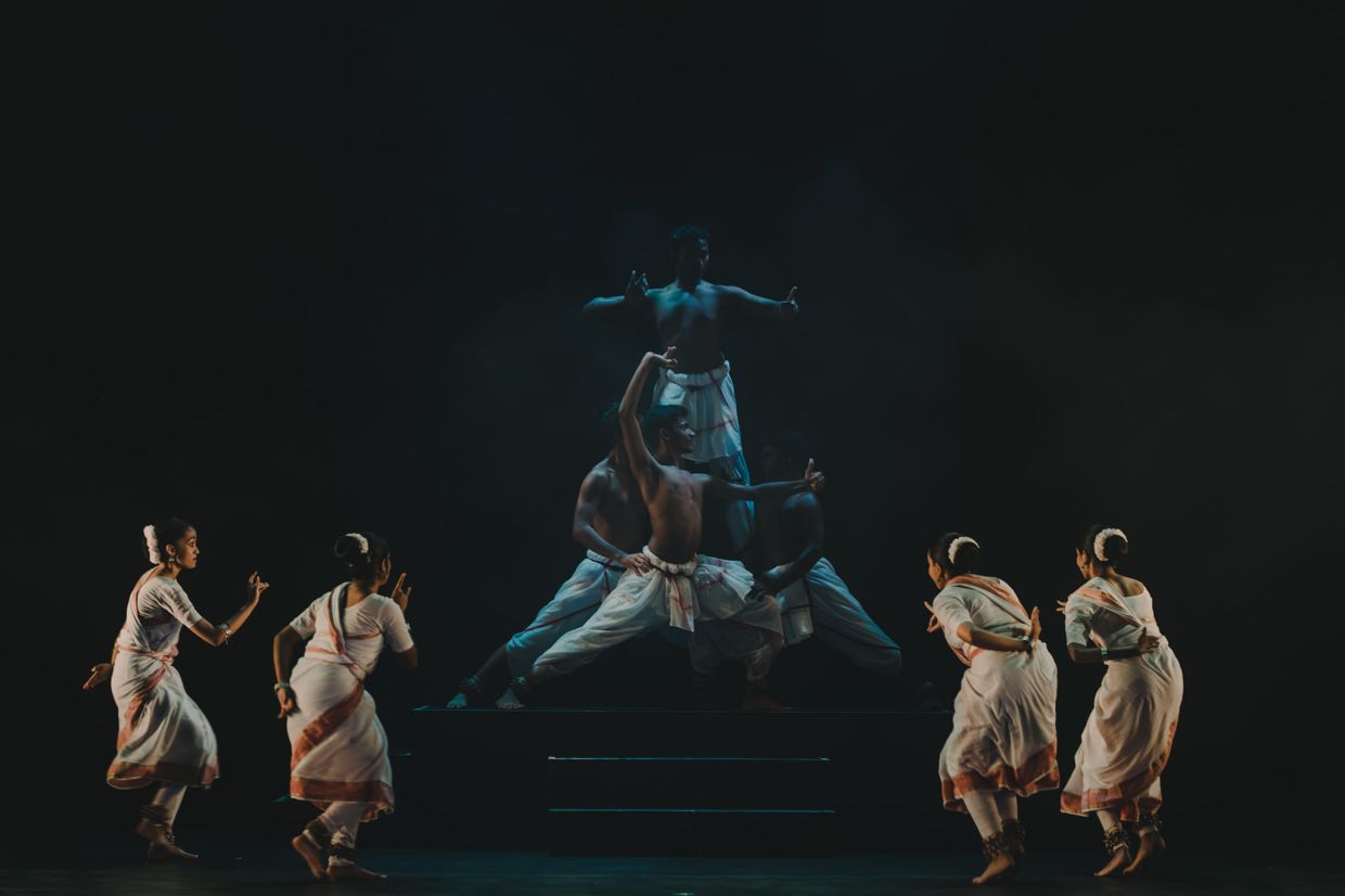 Sutra Foundation's 'Jaya Ram' is a masterful Odissi performance with choreography and music of the highest order. Photo: S. Magendran