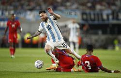 Soccer-Argentina FA training facility renamed after Messi