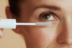 Social media users believe castor oil can thicken lashes, beauty experts say no