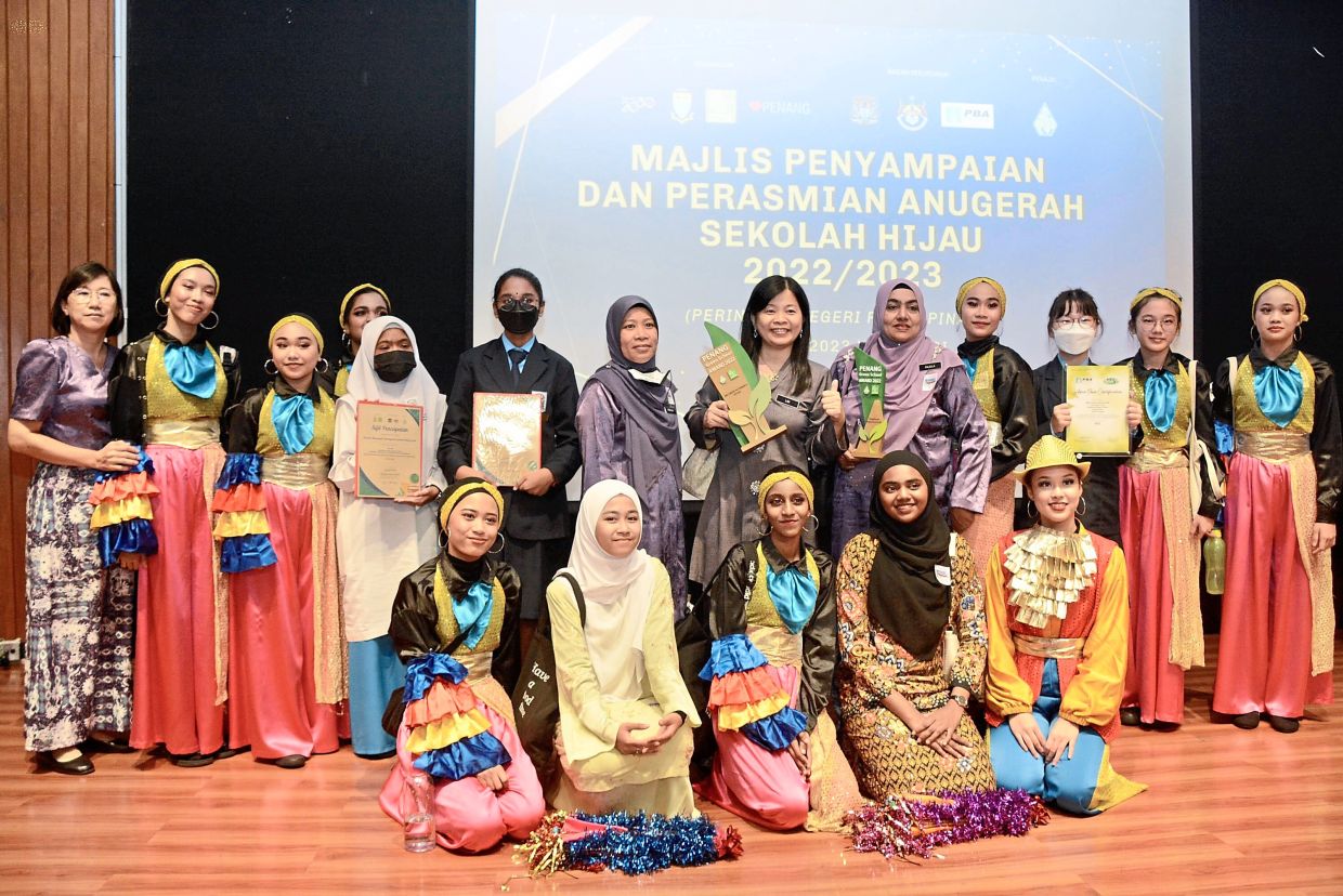 SMK Convent Butterworth bags RM5,000 prize, thanks to collective effort