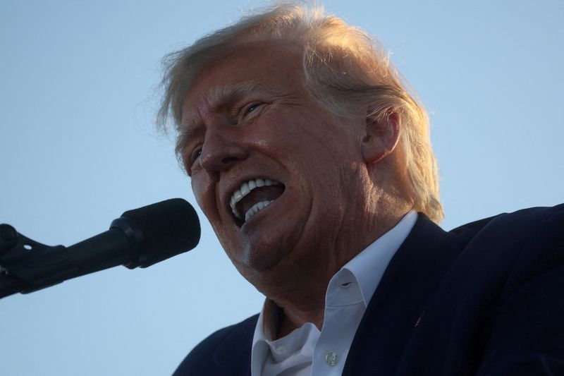 Trump to fly to New York for court surrender amid tight security Trump to fly to New York for court surrender amid tight security