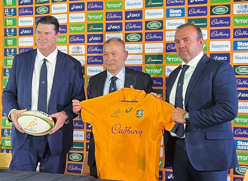 Rugby: Rugby-Jones wrestles with pivotal issue of who plays flyhalf for ...