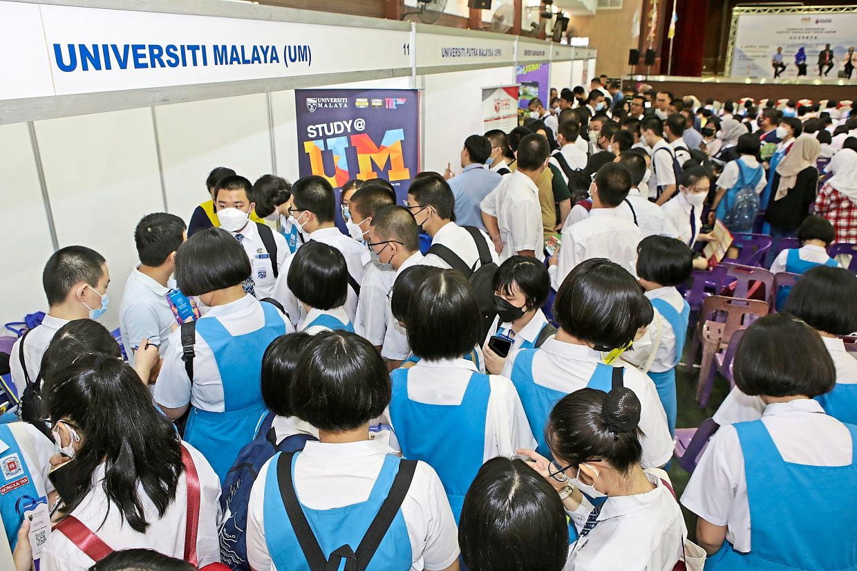 'Don't stop pursuing higher studies' - Vimarsana News