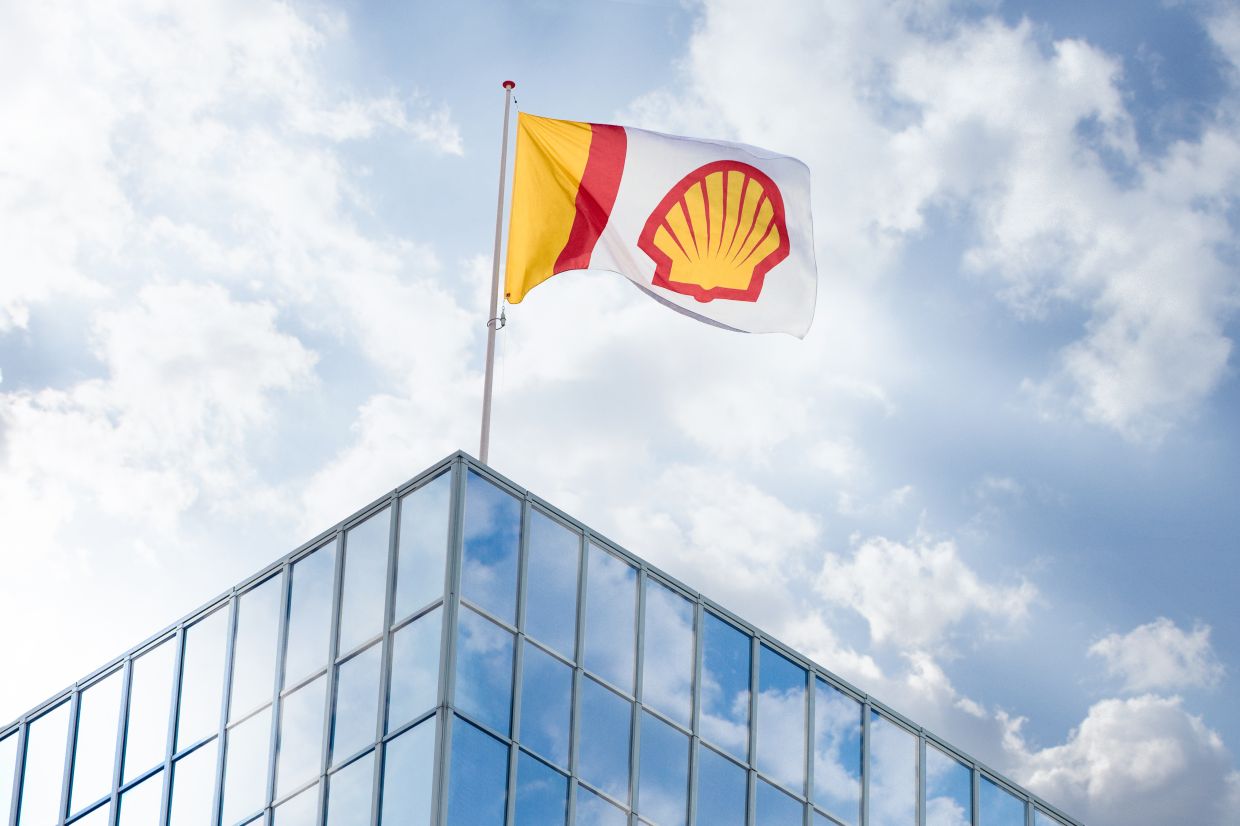 Shell sees stronger LNG volumes and oil product performance in Q1 | The ...