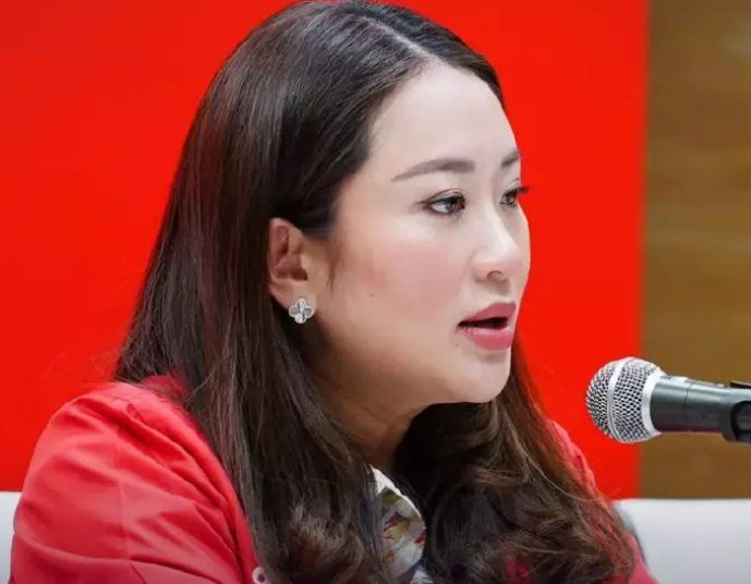 Thaksin s Daughter Rejects Rumours Of Pheu Thai Forming Govt With Ex coup Leaders The Star