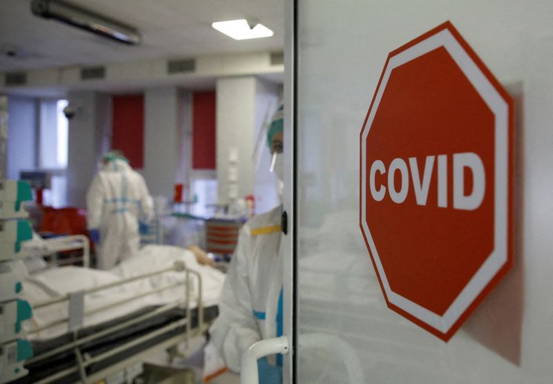 Health Ministry: Number of Covid-19 patient admissions increases by 26.2%