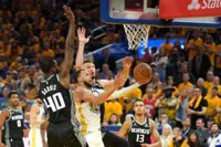 NBA roundup: Warriors survive late gaffe, tie series with Kings