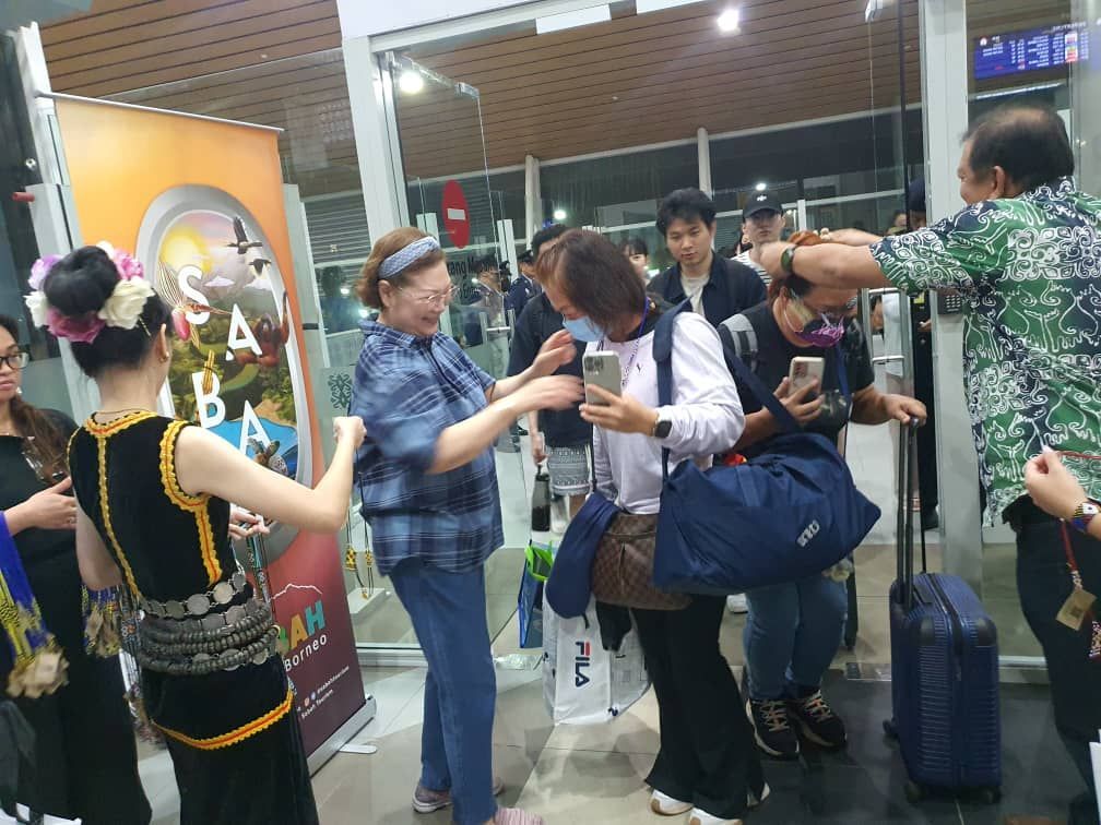 194 visitors arrive in KK from Guangzhou after flights resume - Vimarsana News