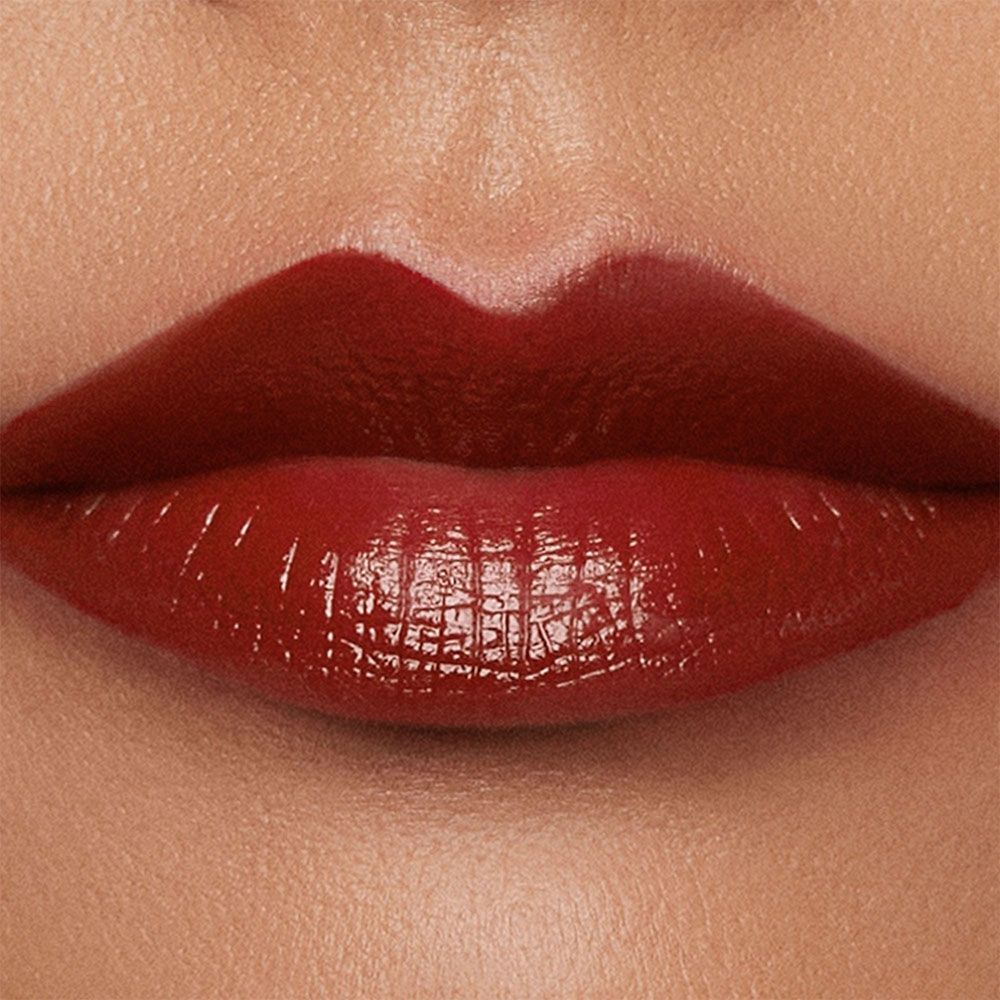 Bold lips are a classic, timeless trend. Photo: Hourglass