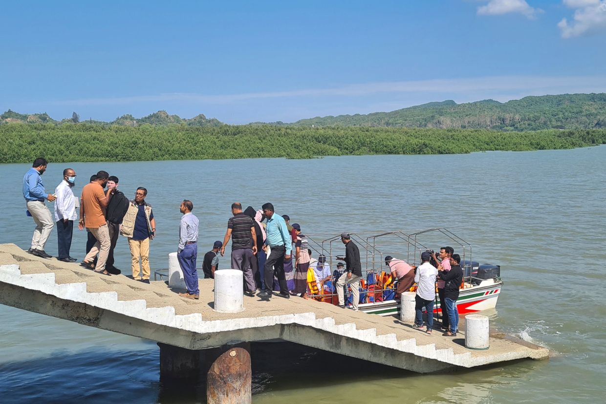 First Rohingya team visits Myanmar to assess junta's readiness and citizenship rights ahead of possible repatriation - Vimarsana News