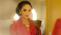 Krisdayanti changes name back to one given by dad