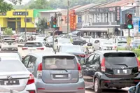Daily crawls in cities make motorists fume