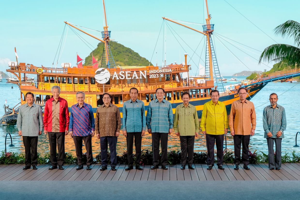 Asean must press on regional integration efforts amid troubled global environment, says Singapore PM - Vimarsana News