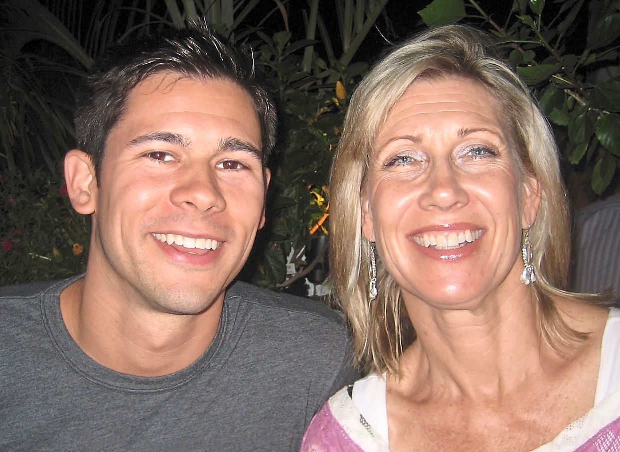 Dr Lampert with his late mum Adele. Photo: Dr Joshua Lampert/TNS