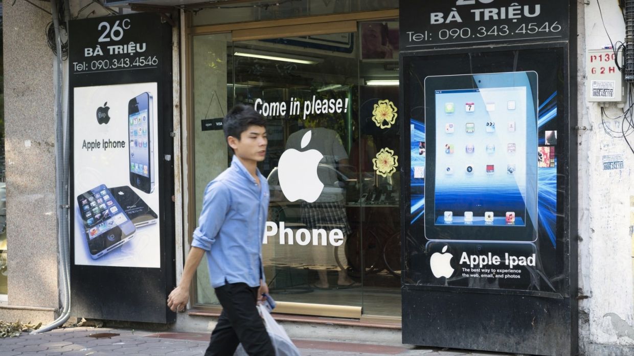 Apple to launch first online store in Vietnam in big push for Asia's