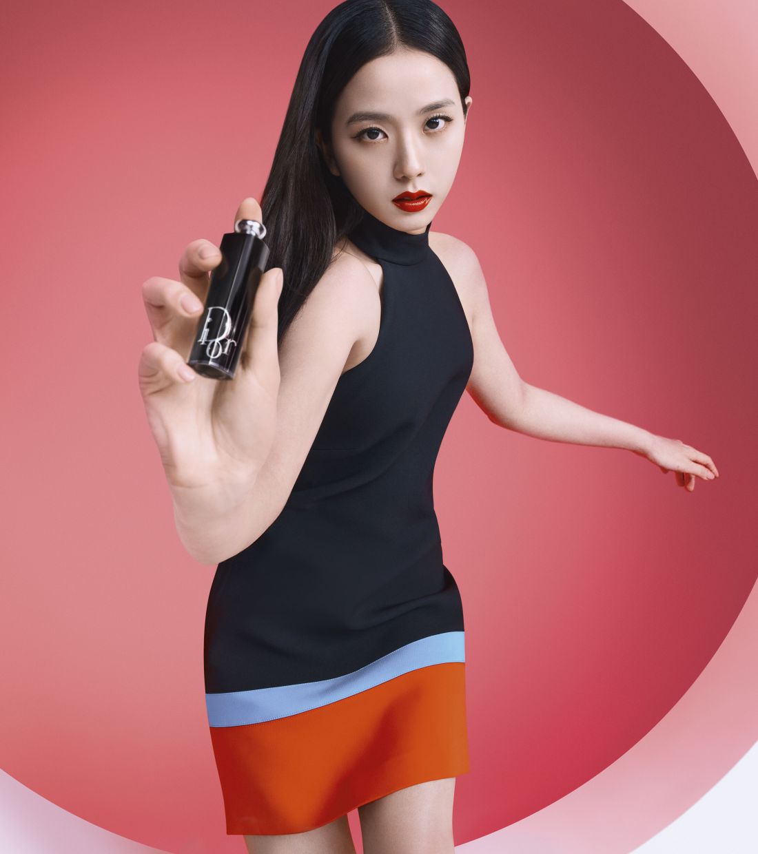 Use a a non-transfer/smudge proof lip product like the Dior Addict Lip Tint as shown by Dior Global Ambassador Jisoo. Photo: Dior Beauty