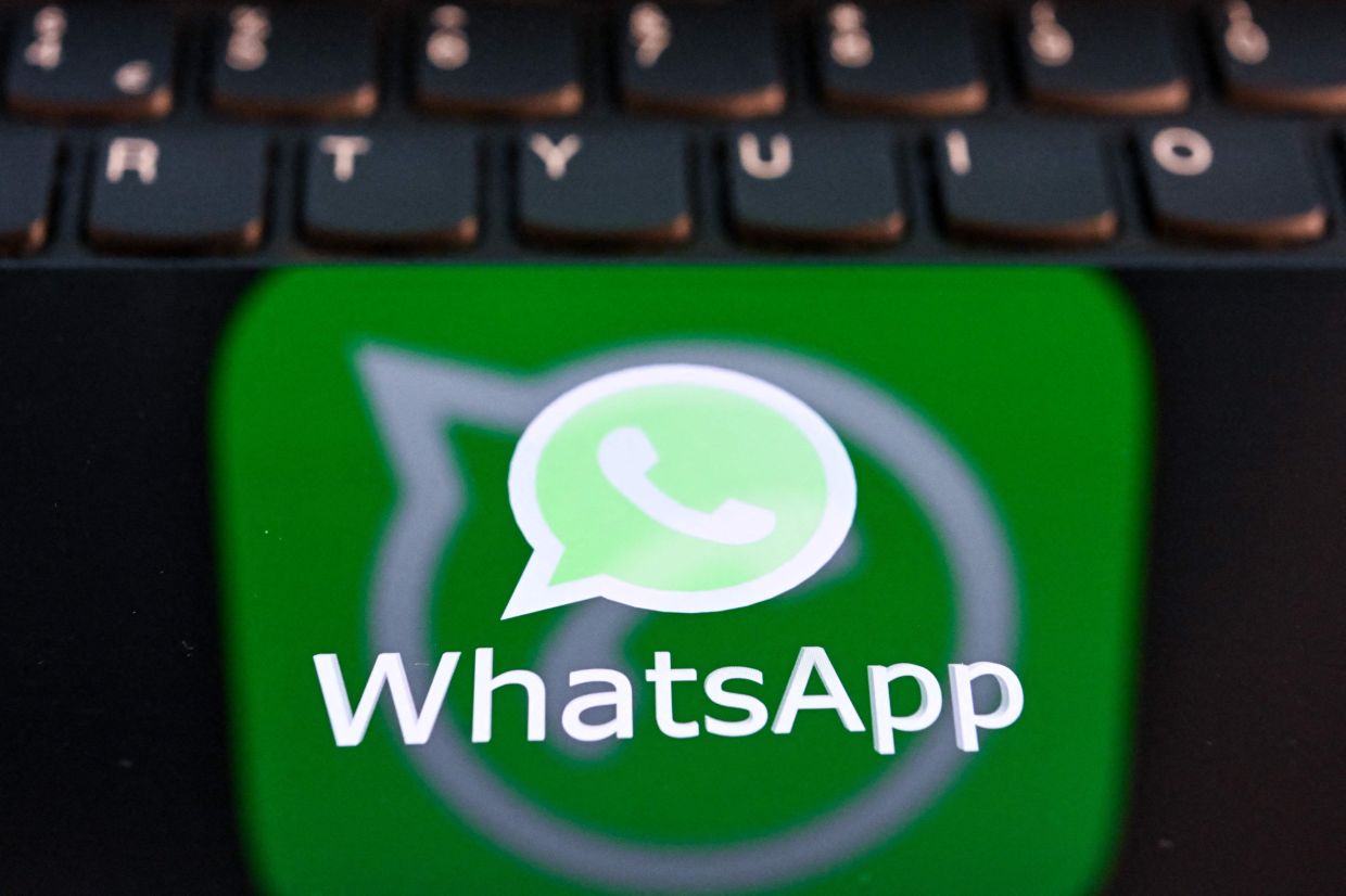 What's happening to WhatsApp, and how to stay safe - Vimarsana News