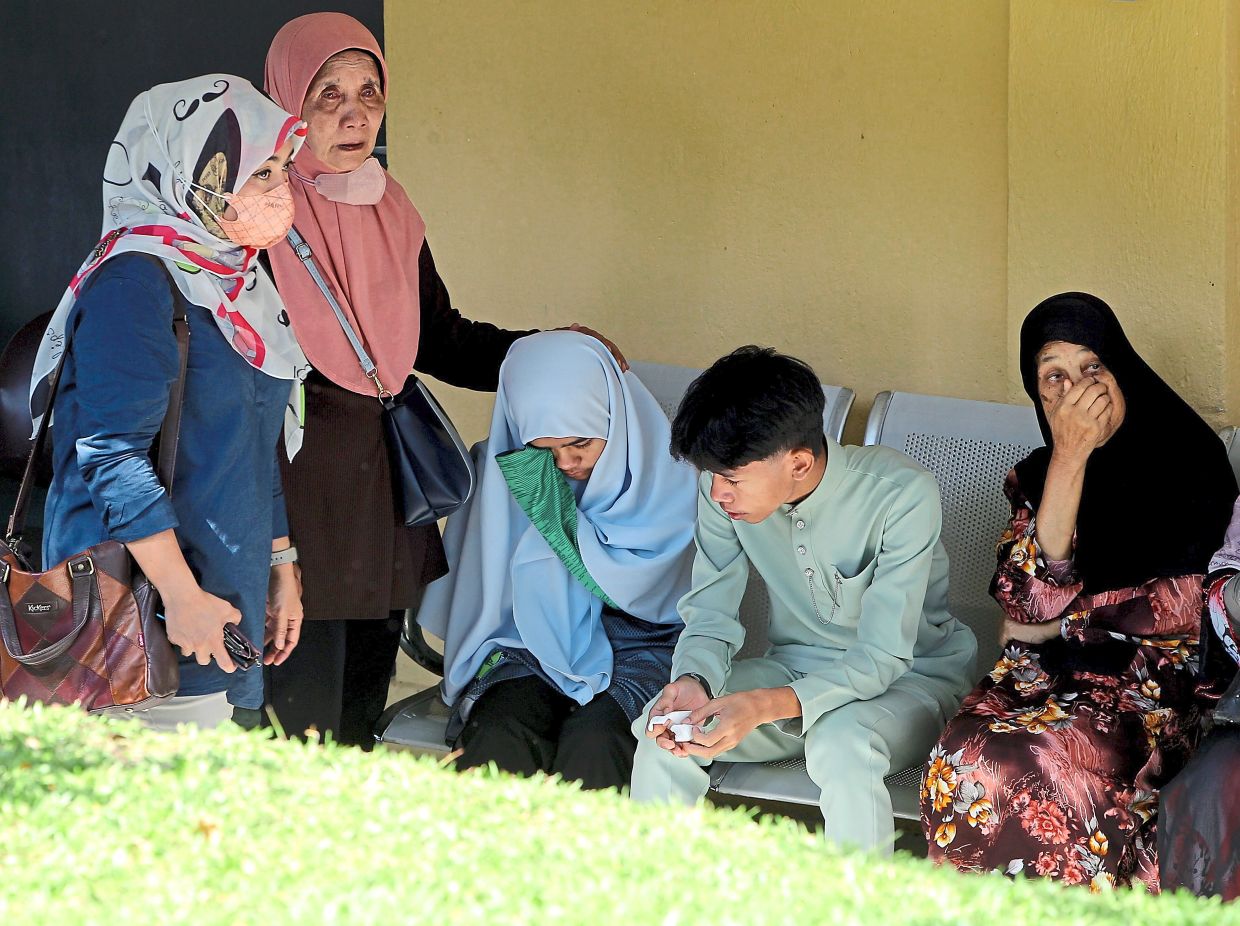 Student didn't believe five in family were killed - Vimarsana News