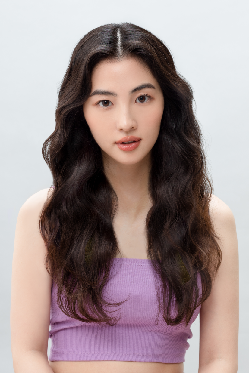 Romantic waves are a huge trend right now. Photo: Mise En Scene