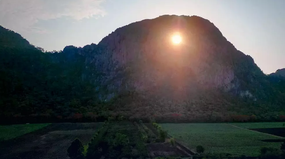 Four-year wait delivers perfect photos of 'Eye of Heaven' - Vimarsana News