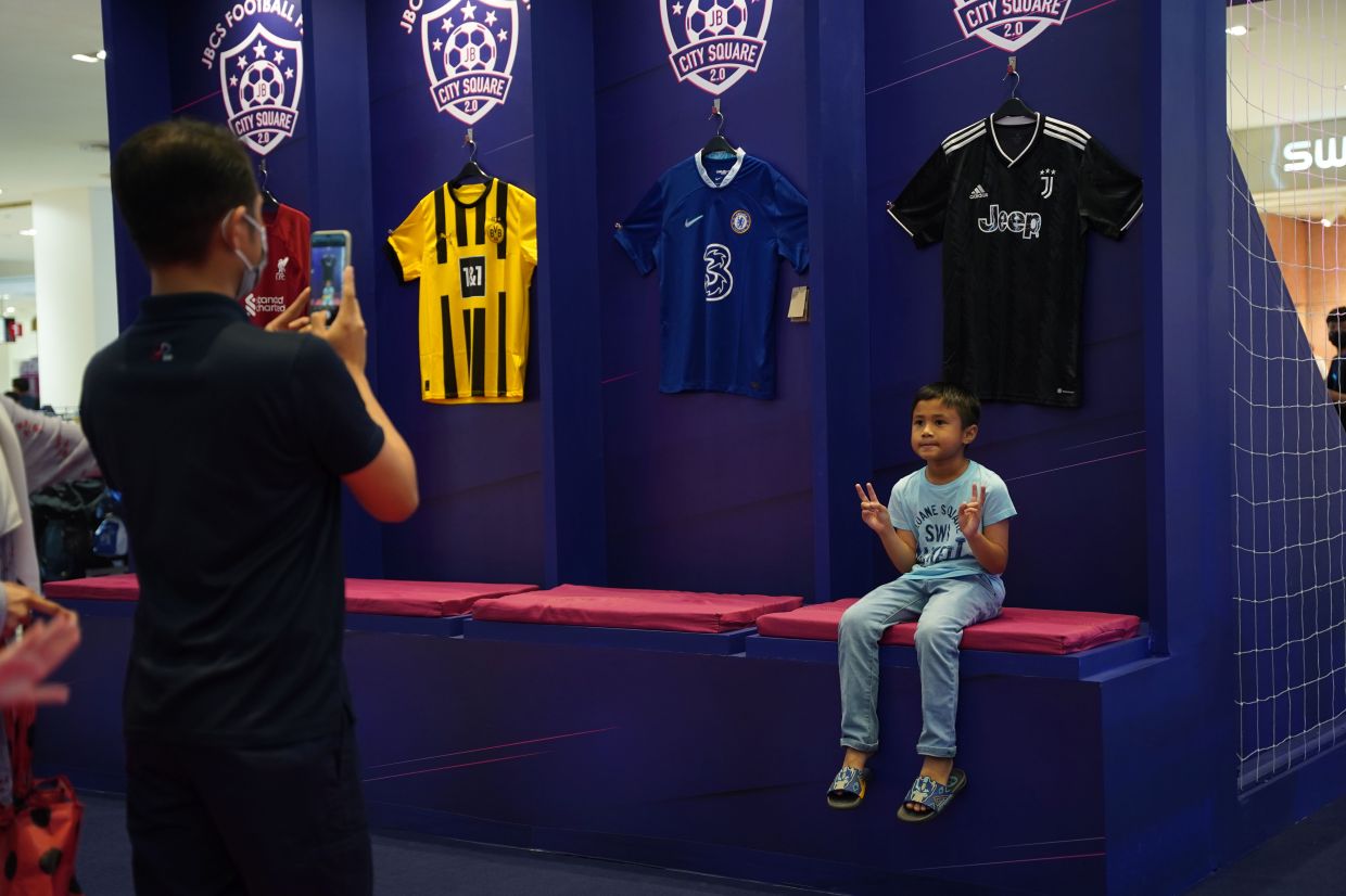 Find your favourite team’s jersey at the Instagram-worthy spots at JBCS Football Fest 2.0. 