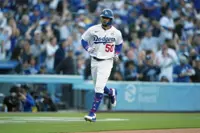 MLB roundup: Mookie Betts belts 2 HRs as Dodgers blast Yankees
