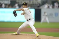 MLB roundup: Padres' stars shine in shutout of Cubs