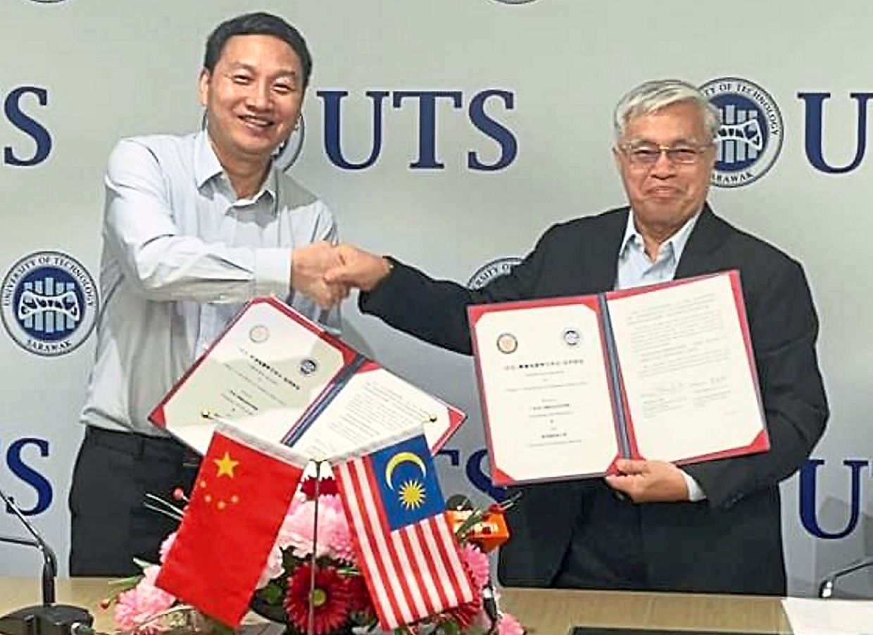 Sarawak varsity partners with Chinese polytechnic to offer ecommerce training - Vimarsana News