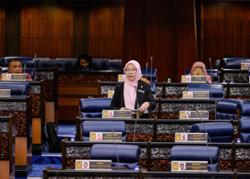 Health Ministry will not arbitrarily increase public healthcare fees, says Zaliha