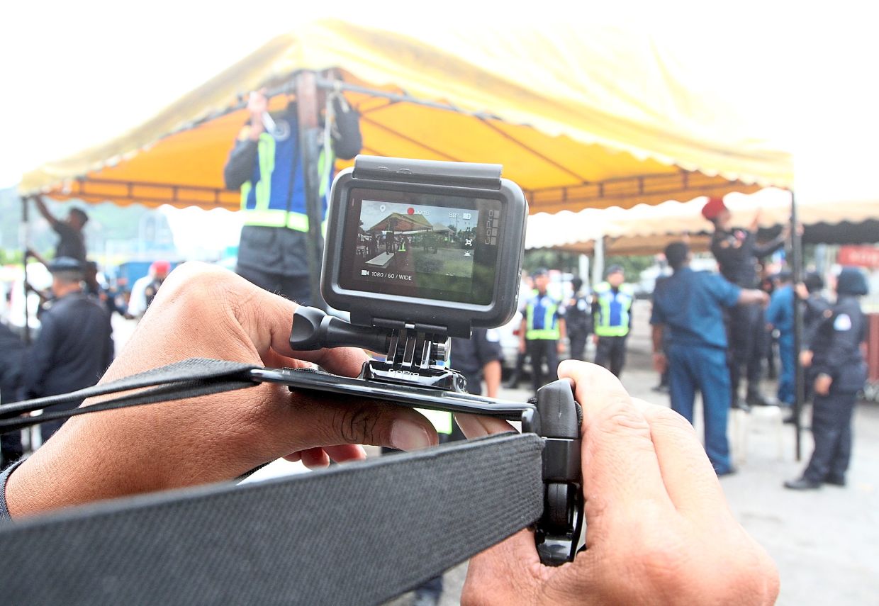 Some people question if nabbing those accepting or giving bribes through use of body cameras can truly help reduce corruption.