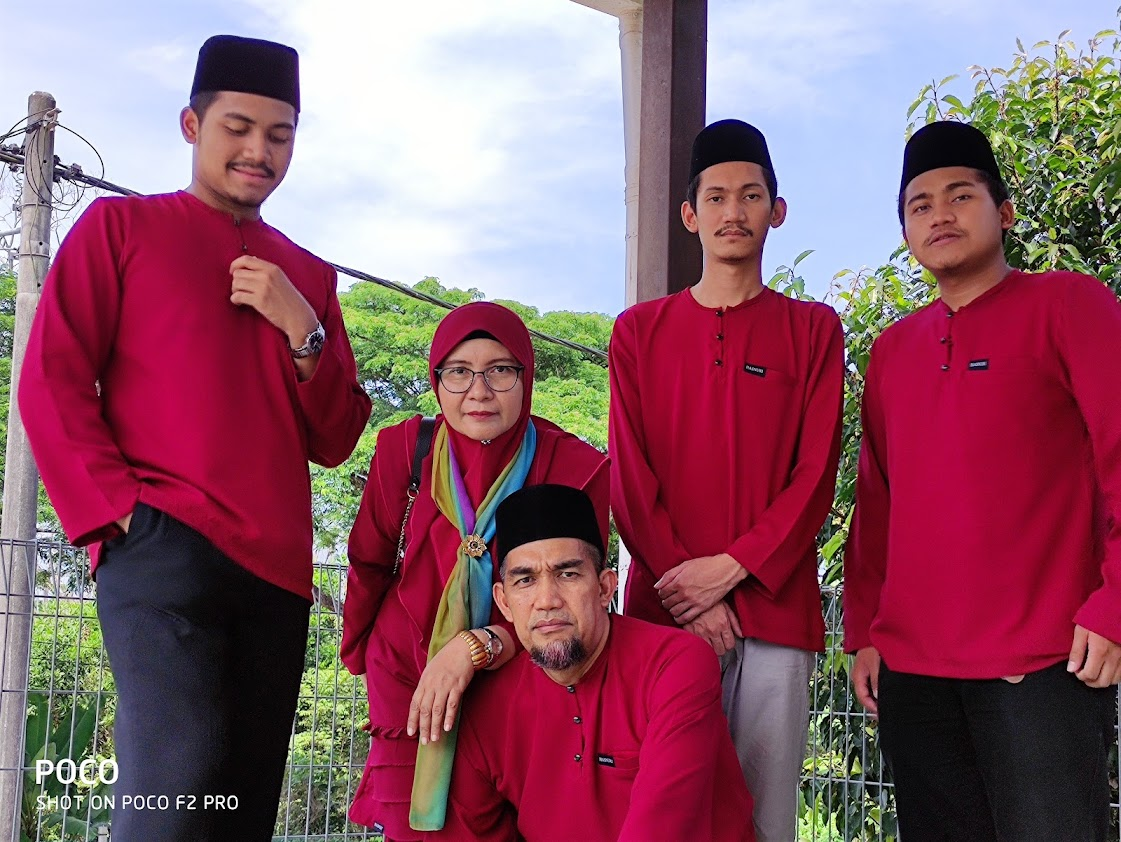 Fathers going the extra mile - Vimarsana News