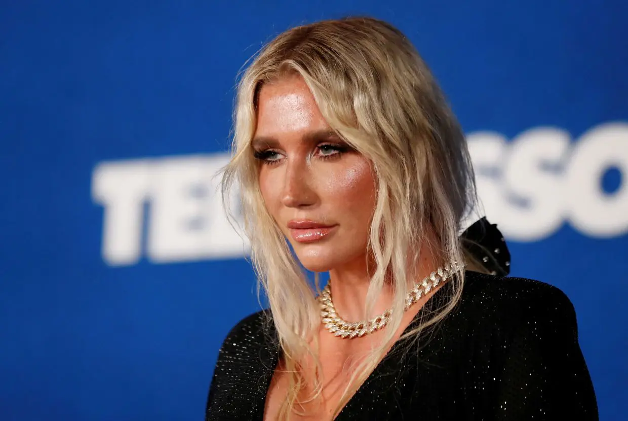 Singer Kesha says she almost died after complications from egg-freezing  and autoimmune disorder | The Star