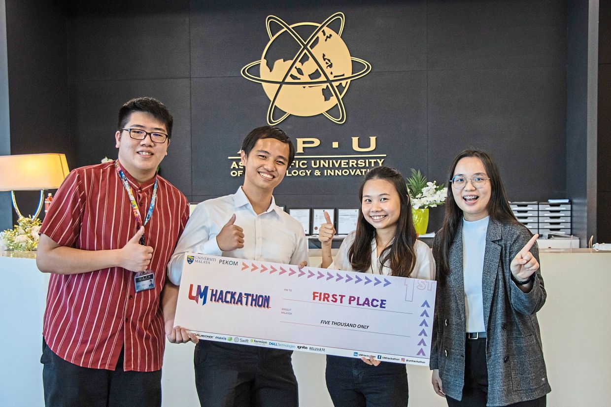 Team Datapeks: (from left) Woon, Hoh, Ee and Teow.