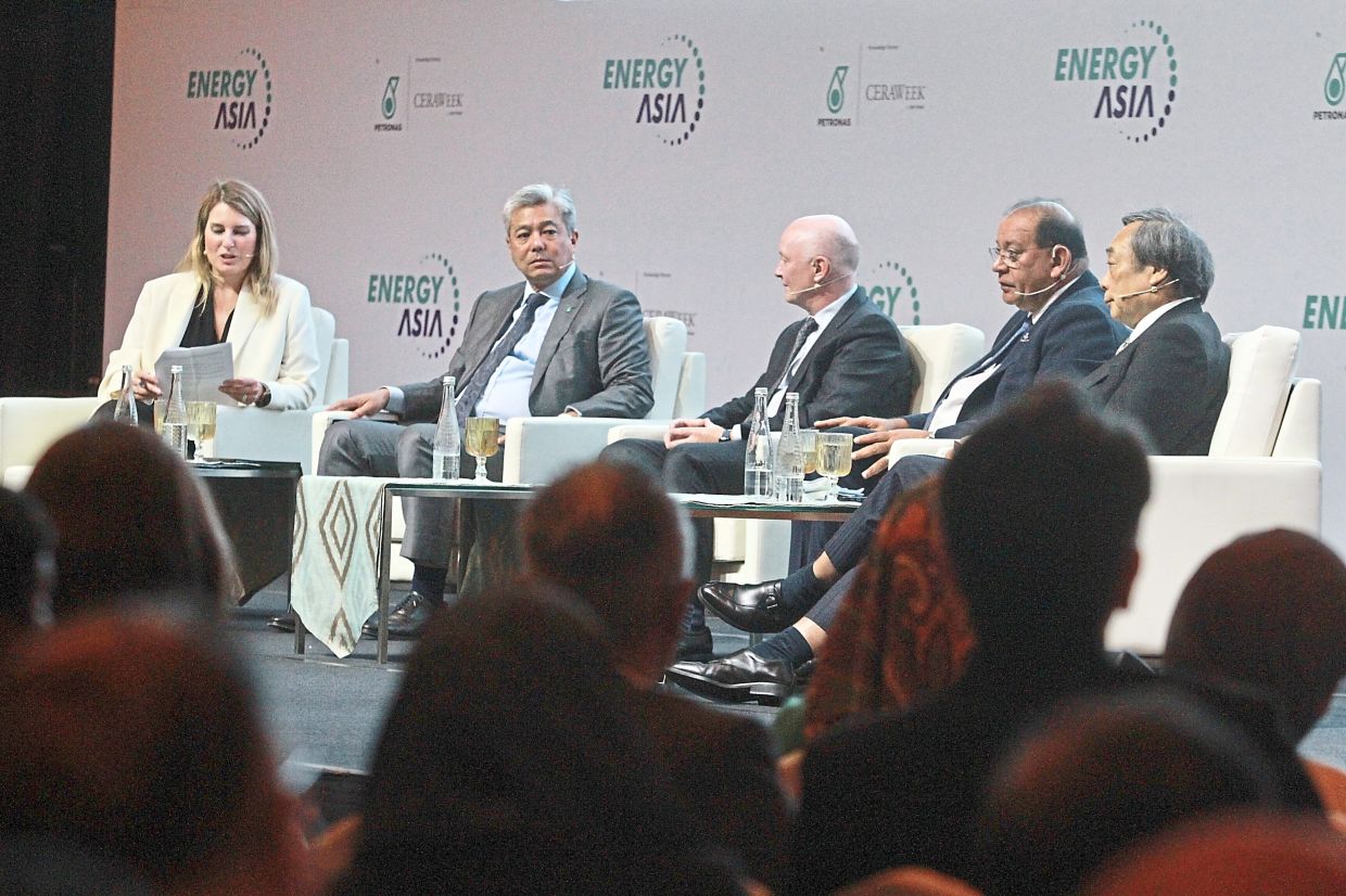 PETRONAS to keep focus on natural gas moving forward - Vimarsana News