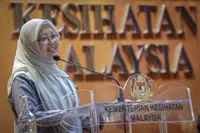 Covid-19: Face masks no longer mandatory on public transport, in healthcare facilities
